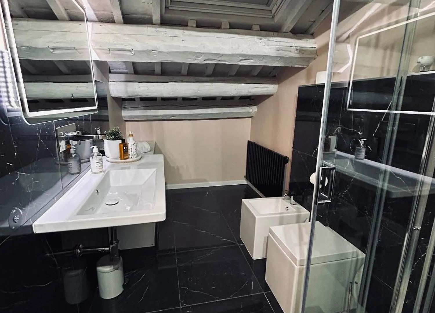Apartment Dimora Fattorini 5 Stars Suite In Chioggia Italy